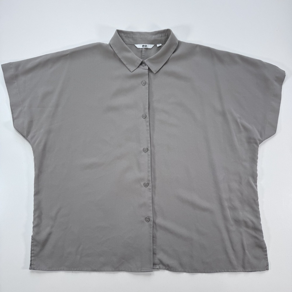 UNIQLO Short Sleeve Blouse Button Up Boxy Shirt Womens Medium Beige Relaxed